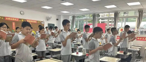 以晨读铸学风，以常规促提升｜初中部“亮点工程” 早课专项观摩巡视活动圆满开展