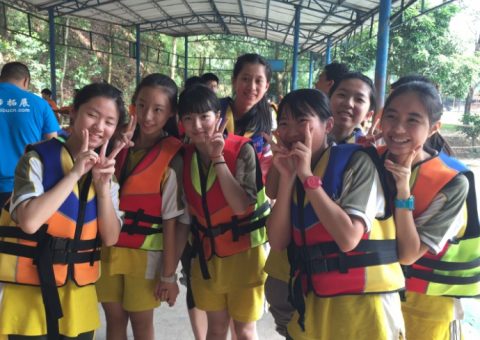 激情中考•圆我青春：初三年级户外拓展训练