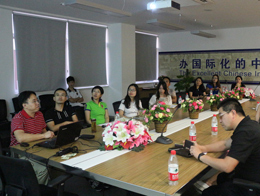 国际部召开11年级家长专题会议